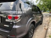 Cần bán xe Fortuner 2015, số sàn, máy dầu, màu xám chì