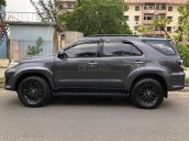 Cần bán xe Fortuner 2015, số sàn, máy dầu, màu xám chì