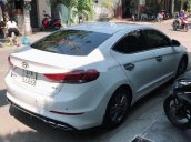 Cần bán Hyundai Elantra sản xuất năm 2016, màu trắng, nhập khẩu, giá tốt