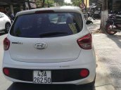 Gia đình bán Hyundai Grand i10 đời 2017, màu trắng, nhập khẩu