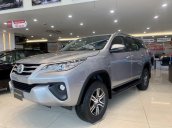 Bán giảm giá cuối năm chiếc xe Toyota Fortuner 2.4G MT, sản xuất 2019, màu bạc, giao xe tận nhà