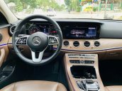 Cần bán Mercedes-Benz E class năm 2018, màu đen, xe nhập