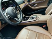 Cần bán Mercedes-Benz E class năm 2018, màu đen, xe nhập