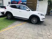 Hot - Xe siêu đẹp, giá rẻ, tiết kiệm, chỉ với 250 triệu, giao xe ngay với Hyundai Tucson, hotline: 0974 064 605