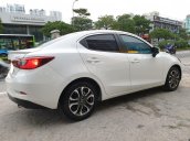 Cần bán xe Mazda2 Sedan 2016, số tự động, màu trắng