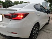 Cần bán xe Mazda2 Sedan 2016, số tự động, màu trắng