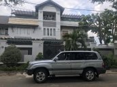 Gia đình cần bán Land Cruiser sx 2006, số sàn, màu bạc xanh cực hiếm