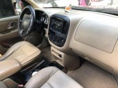 Cần bán Ford Escape 2005 tự động màu đỏ độc nhất Sài Gòn