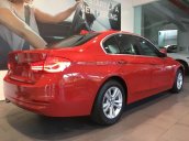 Bán BMW 320i năm sản xuất 2019, màu đỏ, nhập khẩu