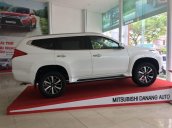 Bán Mitsubishi Pajero Sport 2019, màu trắng, nhập từ Thái