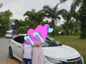 Bán Honda Civic đời 2016, màu trắng, nhập khẩu  