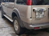 Gia đình bán Ford Everest sản xuất 2007, màu ghi vàng