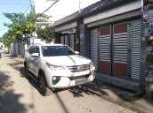 Bán em Fortuner 2017, số sàn, màu trắng