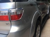 Bán ô tô Toyota Fortuner đời 2010, màu bạc, giá tốt