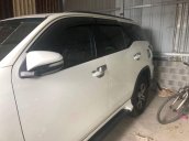 Cần bán Toyota Fortuner sản xuất 2017, màu trắng, giá tốt