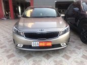 Bán xe Kia Cerato 1.6 AT 2018 màu trắng, siêu đẹp