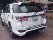 Cần bán Toyota Fortuner TRD Sportivo 4x2 AT đời 2015, màu trắng như mới giá cạnh tranh