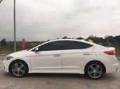 Bán xe Hyundai Elantra Sport 1.6 tubor 2018, màu trắng