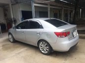 Cần bán Kia Cerato sản xuất 2011, màu bạc, xe gia đình 