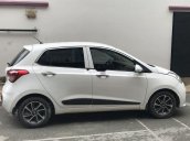 Cần bán Hyundai Grand i10 sản xuất 2017, màu trắng số sàn, giá tốt