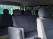 Cần bán Toyota Hiace năm sản xuất 2010, màu bạc, giá 360tr