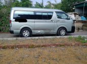 Cần bán Toyota Hiace năm sản xuất 2010, màu bạc, giá 360tr