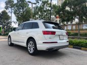 Bán xe Audi Q7 2.0 Model 2018 màu trắng, nội thất đen nhập khẩu, trả trước 600 triệu nhận xe ngay