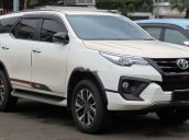 Bán Toyota Fortuner đời 2019, màu trắng, giá tốt