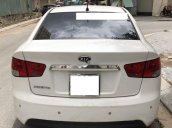 Cần bán gấp Kia Cerato 2010, màu trắng, xe nhập chính chủ