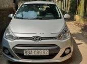 Chính chủ bán Hyundai Grand i10 đời 2015, màu bạc