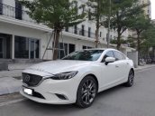 Cần bán Mazda 6 2.5L Premium 2018, màu trắng, giá chỉ 950 triệu