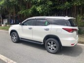 Hãng bán Fortuner V 4x2 2017, màu trắng, đúng chất, giá TL, hỗ trợ góp