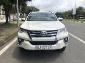 Bán Toyota Fortuner 2.7V máy xăng, số tự động, 1 cầu, nhập Indonesia 2017, màu trắng camay