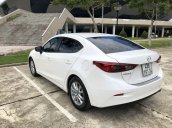 Cần bán Mazda 3 2015, màu trắng, chính chủ