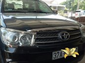 Cần bán lại xe Toyota Fortuner đời 2010, màu đen đẹp như mới