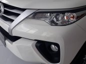 Bán xe Toyota Fortuner sản xuất 2019, màu trắng