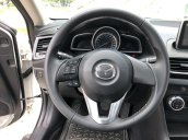 Cần bán Mazda 3 2015, màu trắng, chính chủ