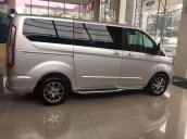 Bán xe Ford Tourneo 2019, màu bạc, giá tốt