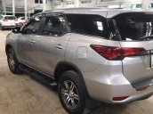 Bán Toyota Fortuner đời 2017, màu bạc, nhập khẩu  