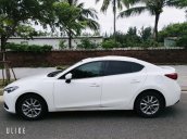 Cần bán Mazda 3 sản xuất 2017, màu trắng, xe còn mới