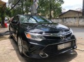 Cần bán Toyota Camry 2017, màu đen, xe nhập