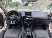 Cần bán Mazda 3 2015, màu trắng, chính chủ