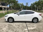 Cần bán Mazda 3 2015, màu trắng, chính chủ