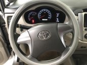 Bán Toyota Innova 2.0E màu bạc, số sàn, sản xuất 2016, xe đẹp giữ kỹ