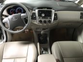 Bán Toyota Innova 2.0E màu bạc, số sàn, sản xuất 2016, xe đẹp giữ kỹ