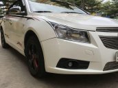 Gia đình bán xe Chevrolet Cruze LTZ năm 2011, màu trắng, xe nhập