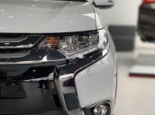 Bán Mitsubishi Outlander năm sản xuất 2019, khuyến mãi lớn