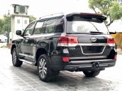 Cần bán Toyota Land Cruiser VXR 4.6L Model 2019, màu đen mới 100%, nhập khẩu Trung Đông