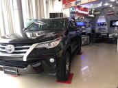 Bán Toyota Fortuner 2.4MT - tặng 50% trước bạ + phiếu dầu nhiên liệu