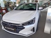 Xe Hyundai Elantra, màu trắng chạy kinh doanh lý tưởng+ xe giao ngay + Trả trước chỉ 15%